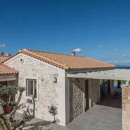 Arthina Villa
